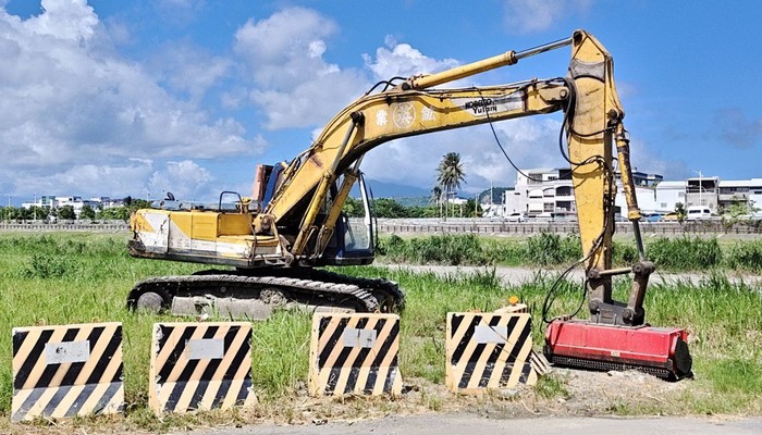 台東碎木機打草